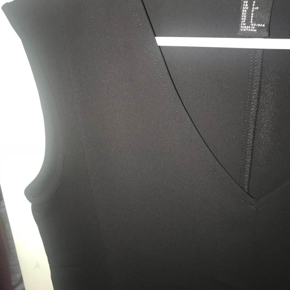 Never worn! - Picture 3 of 3